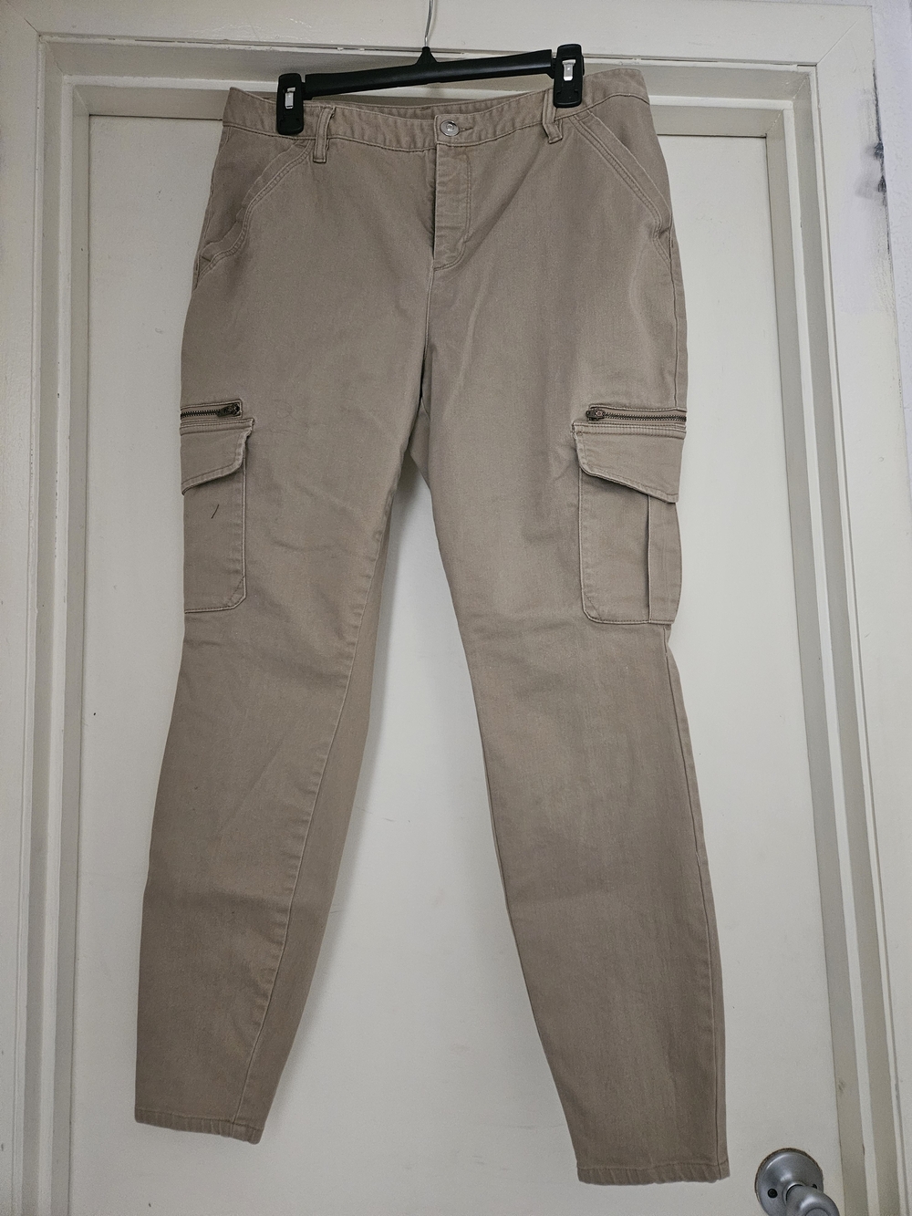 INC International Concepts Men's Cargo Pants in Beige-Tan